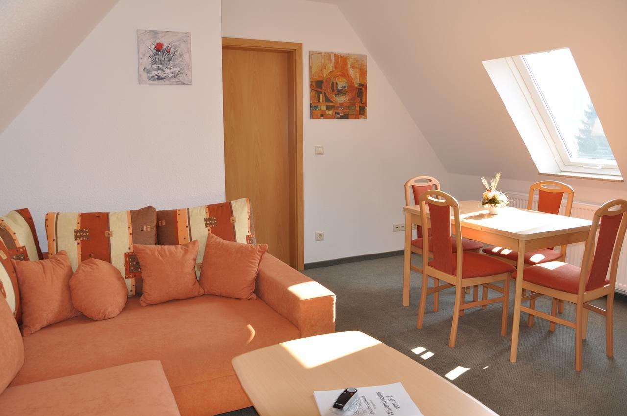 Berggasthof Heuberghaus, Direkt Am Rennsteig Friedrichroda Extérieur photo