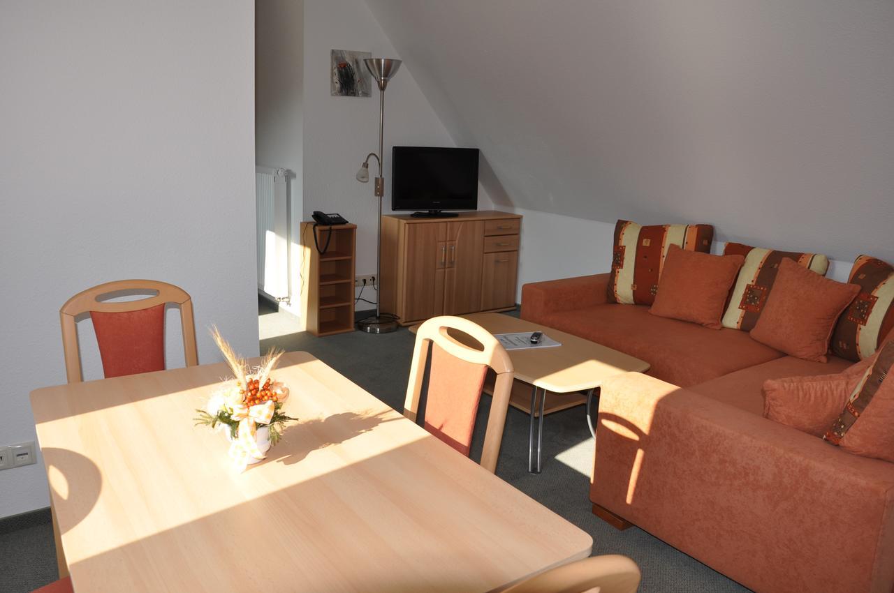 Berggasthof Heuberghaus, Direkt Am Rennsteig Friedrichroda Extérieur photo